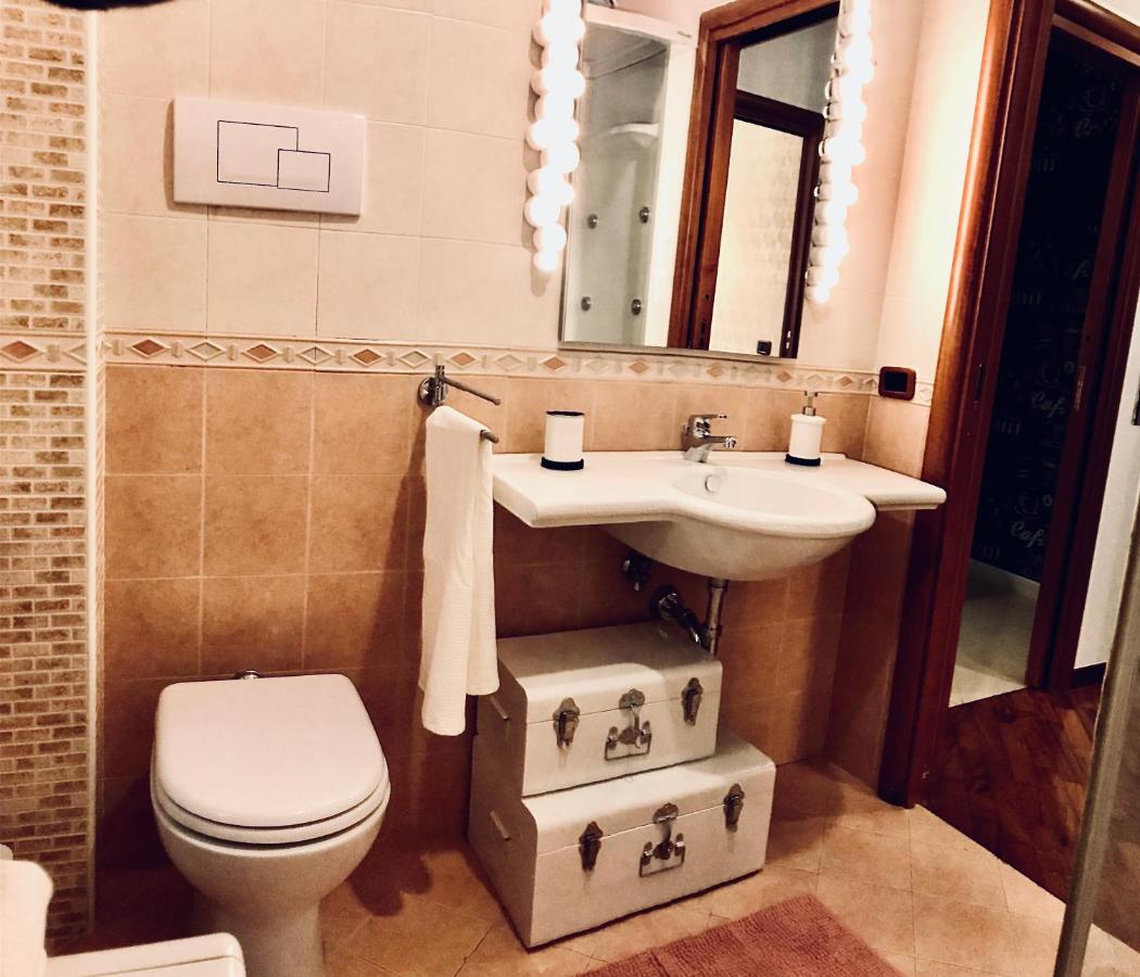 Salerno Historic Center Lovely Flat 外观 照片